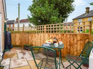 1 Bed in Freshwater 73929