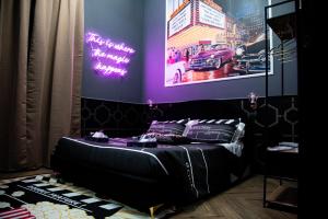 One of one Experiences - CINEMA ROOM