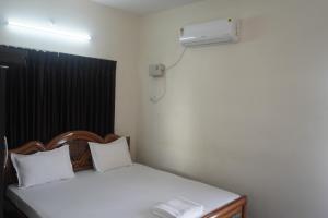 Aaruthran Apartment Services