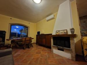 Villa Colle degli Ulivi con piscina e sguardo sul mare