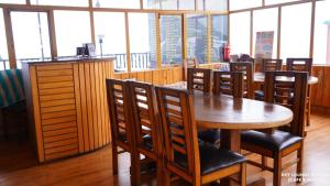 Sky lounge cafe restro and hotel