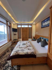 Naini Woods Villa