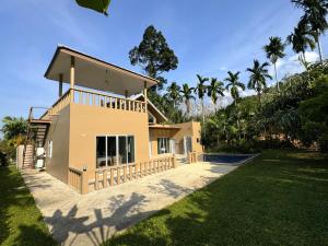 Nai Thon villa with pool, garden, rooftop terrace