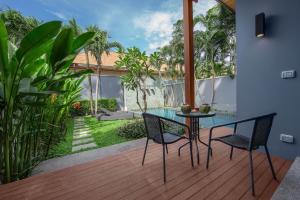 VILLA ARU Private Pool 3 min to Naiharn Beach