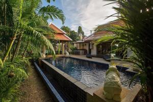 VILLA PAGAI Pool Baan Bua Estate Naiharn