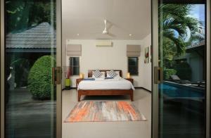 VILLA HENI Private pool 3BR villaNaiharn beach