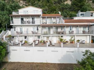 Bella Vista Apartments