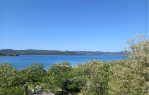 2 Bedroom Stunning Apartment In Turanj