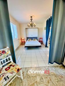 Appartements SOLEIL LEVANT - Terrasse, clim, jardin & BBQ : photos des chambres