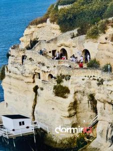 Appartements SOLEIL LEVANT - Terrasse, clim, jardin & BBQ : photos des chambres