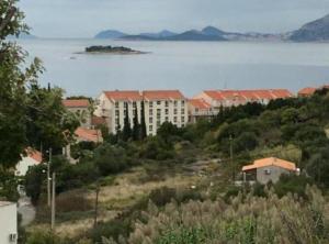 Wonderful Apartment Biserka Near the Beach