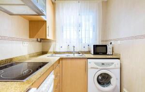 Cozy Apartment In Oropesa Del Mar