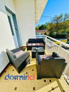 Appartements SOLEIL LEVANT - Terrasse, clim, jardin & BBQ : photos des chambres
