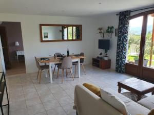 Appartements Spacieux et charmant T3 entre campagne et montagne : photos des chambres