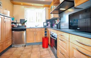 Maisons de vacances Awesome Home In Saleilles : photos des chambres