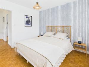 Maisons de vacances -SUZANNE- Maison de charme au coeur de Nevez : photos des chambres