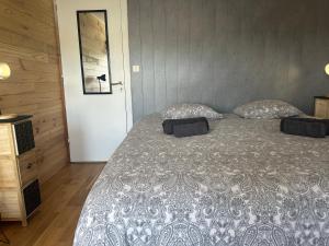 Maisons de vacances Belle maison au calme - acces GR34 : photos des chambres