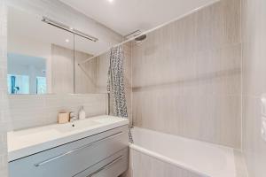 Appartements Magnifique 3 pieces avec Parking prive et balcon : photos des chambres