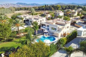 Villa Pandora Limni by Villa Plus
