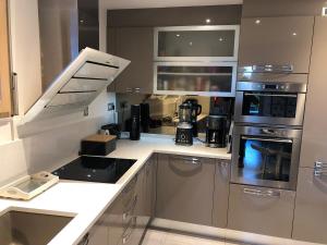 Appartement T2 78 m2 le Saint Elois 1 chambre terrasse et garage