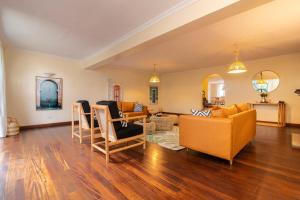 Riverside Park Tropical Oasis by YourHost Nairobi