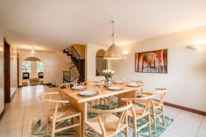 Riverside Park Tropical Oasis by YourHost Nairobi