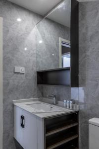Urban glow Alba by YourHost, 1 bedroom, Nairobi