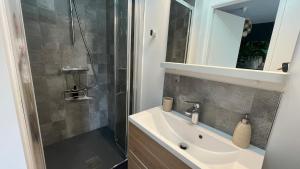 Magnifique Villa avec Spa à COMPIEGNE - Beautiful villa with hot tub, Compiegne