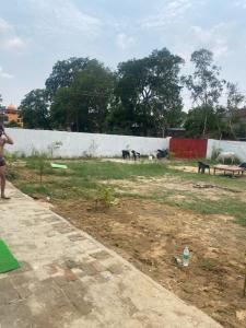 Tiwari Guest house nd lawn