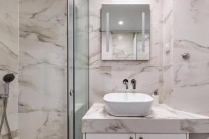 Attica - Captivating 2-Bedroom Apt in Athens