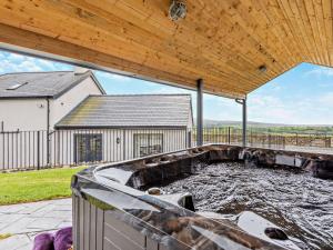 4 Bed in Betws-y-coed 60172