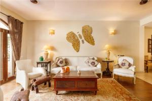 Casabelle by RedOliveNr UB City Luxury Apt