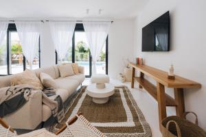 NEW!!! Maison Mandri with Private Pool