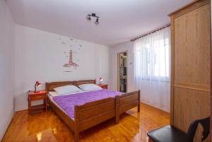 Two-Bedroom Apartment with Terrace and Sea View room in Apartments by the sea Brodarica Sibenik - 4833