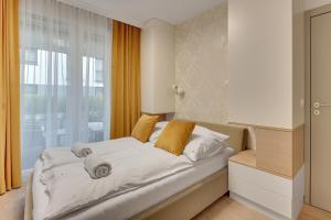 Tre Mare z ogrodem -By the sea by Grand Apartments