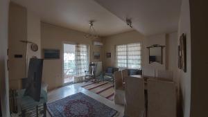 Cozy apartment in great neighborhood