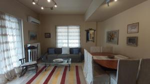 Cozy apartment in great neighborhood