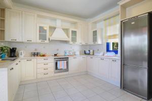 Villa Christina Rhodes by Villa Plus