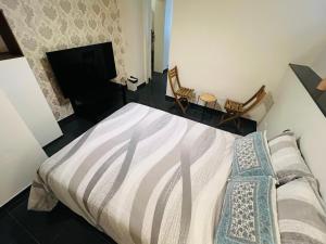 Private 1-Bedroom Apartment in Dudelange Centre