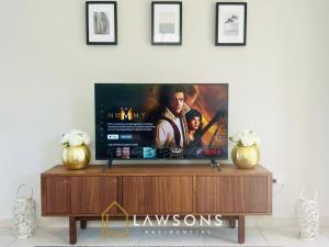 Beachside 5-Bed Villa with Private Pool