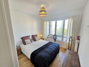 Bel appartement 3 couchages, climatisé, WIFI, vue mer, tout à pied