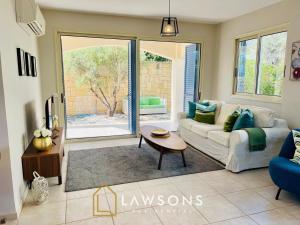 Beachside 5-Bed Villa with Private Pool