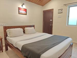 Seven Petals Cottages