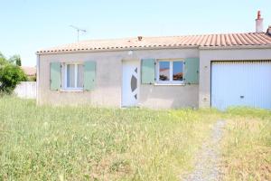 Villas Mais 3 pieces AYTRE - LR000-029 : photos des chambres