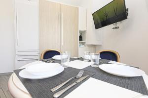 DClass apartments Genova Acquario White