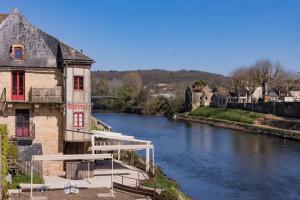 Maisons de vacances Maison authentique en granit - Chaumeil - Cheminee : photos des chambres