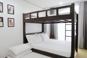 Burnham Place Leisure Stay Unit 2