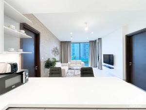 Modern 2B Apartment with Pool Acess SOBHA CREEK