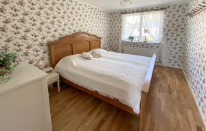 2 Bedroom Lovely Home In Löttorp