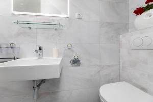 Apartment with Mountain View room in Apartments Lucija 2